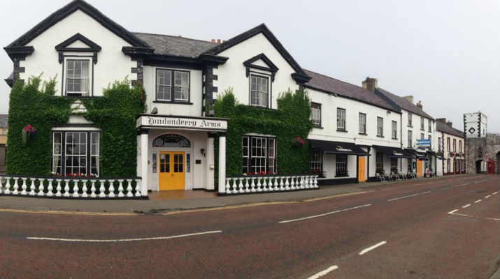 Londonderry Arms Hotel Карнлау Экстерьер фото