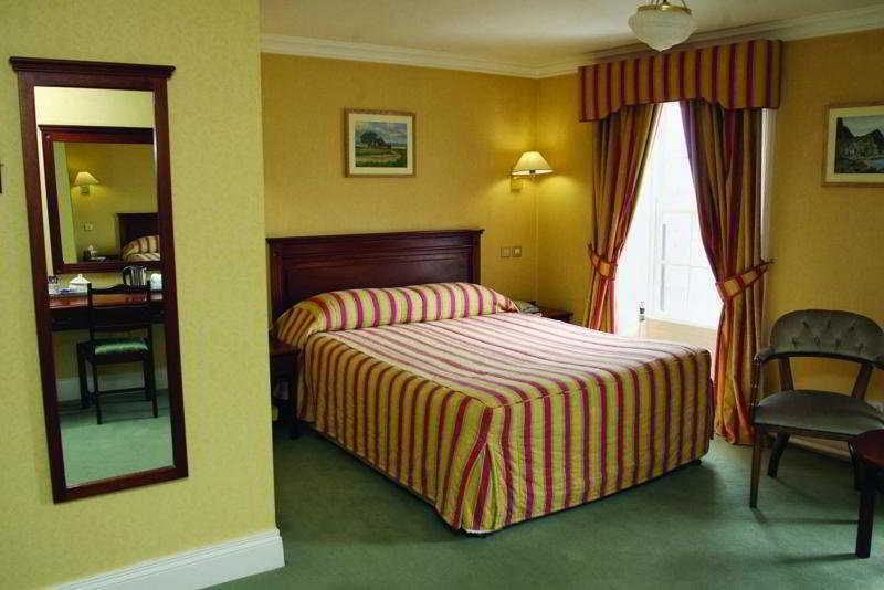 Londonderry Arms Hotel Карнлау Экстерьер фото