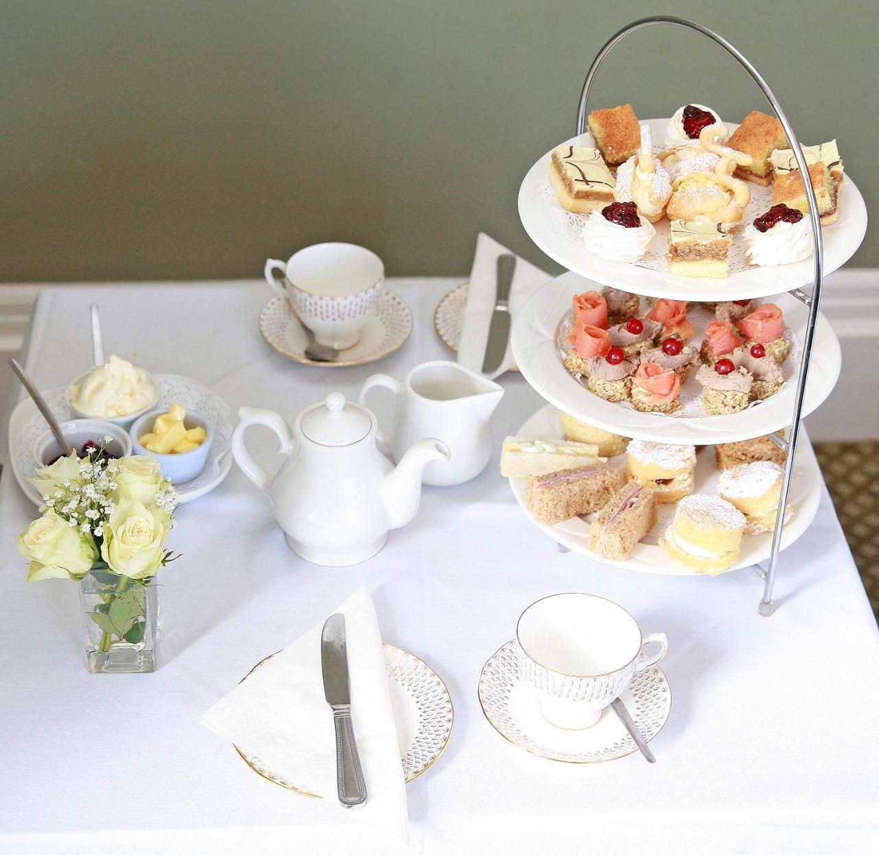 Londonderry Arms Hotel Карнлау Экстерьер фото